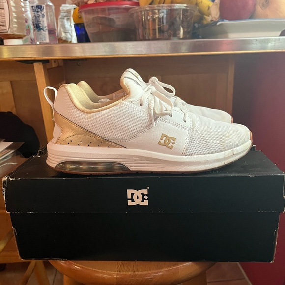 DC Women Heathrow IA sneakers - Picture 1 of 7